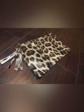 Leopard Print Tassel Zip Pouch Clutch